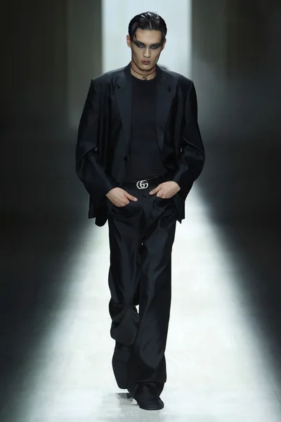 Look 47